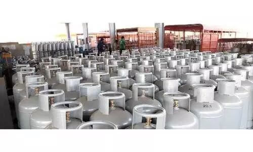 പാചകവാതക സിലിണ്ടറുകള് വേണം ജാഗ്രത പാചകവാതക സിലിണ്ടറുകള് വേണം ജാഗ്രത