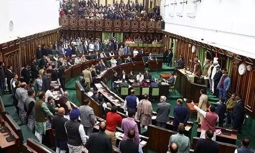 ജമ്മുവിൽ മുൻ ശ്രീലങ്കൻ ക്രിക്കറ്റ് താരത്തിന് ഭൂമി സമ്മാനമായി നൽകിയതിനെച്ചൊല്ലി വിവാദം