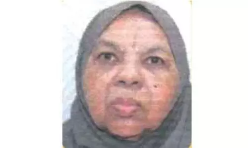 ഉംറ കഴിഞ്ഞ് മടങ്ങവേ വിമാനത്തിൽവെച്ച് ശ്വാസതടസ്സം; തീർഥാടക മരിച്ചു