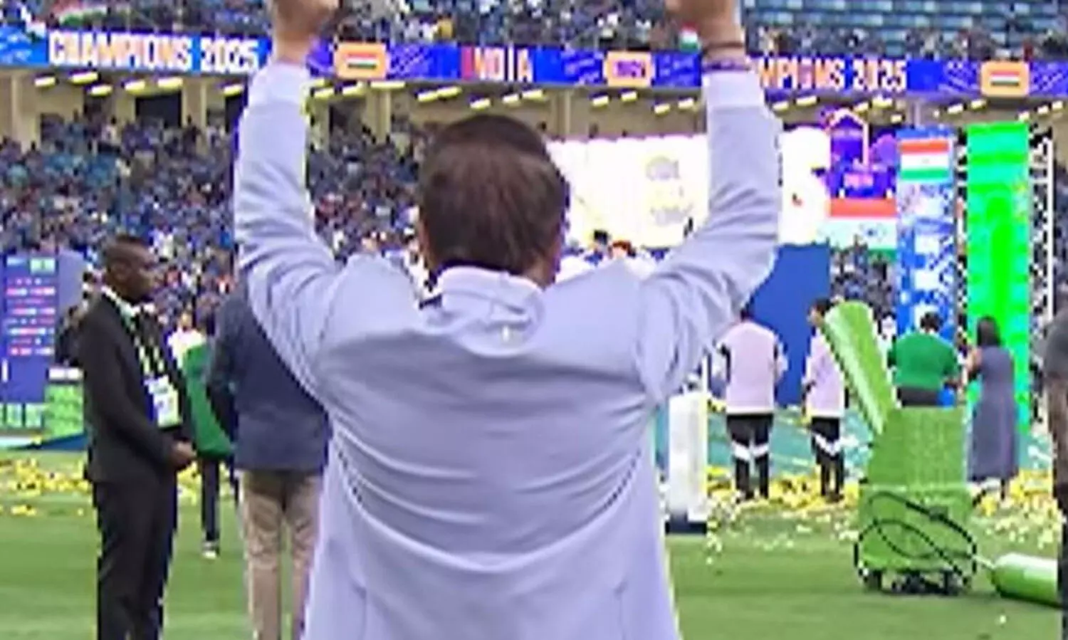 തുള്ളിച്ചാടി ഗവാസ്കർ! ഇന്ത്യൻ വിജയം കൊച്ചുകുട്ടിയെ പോലെ ആഘോഷിച്ച് ഇതിഹാസ താരം