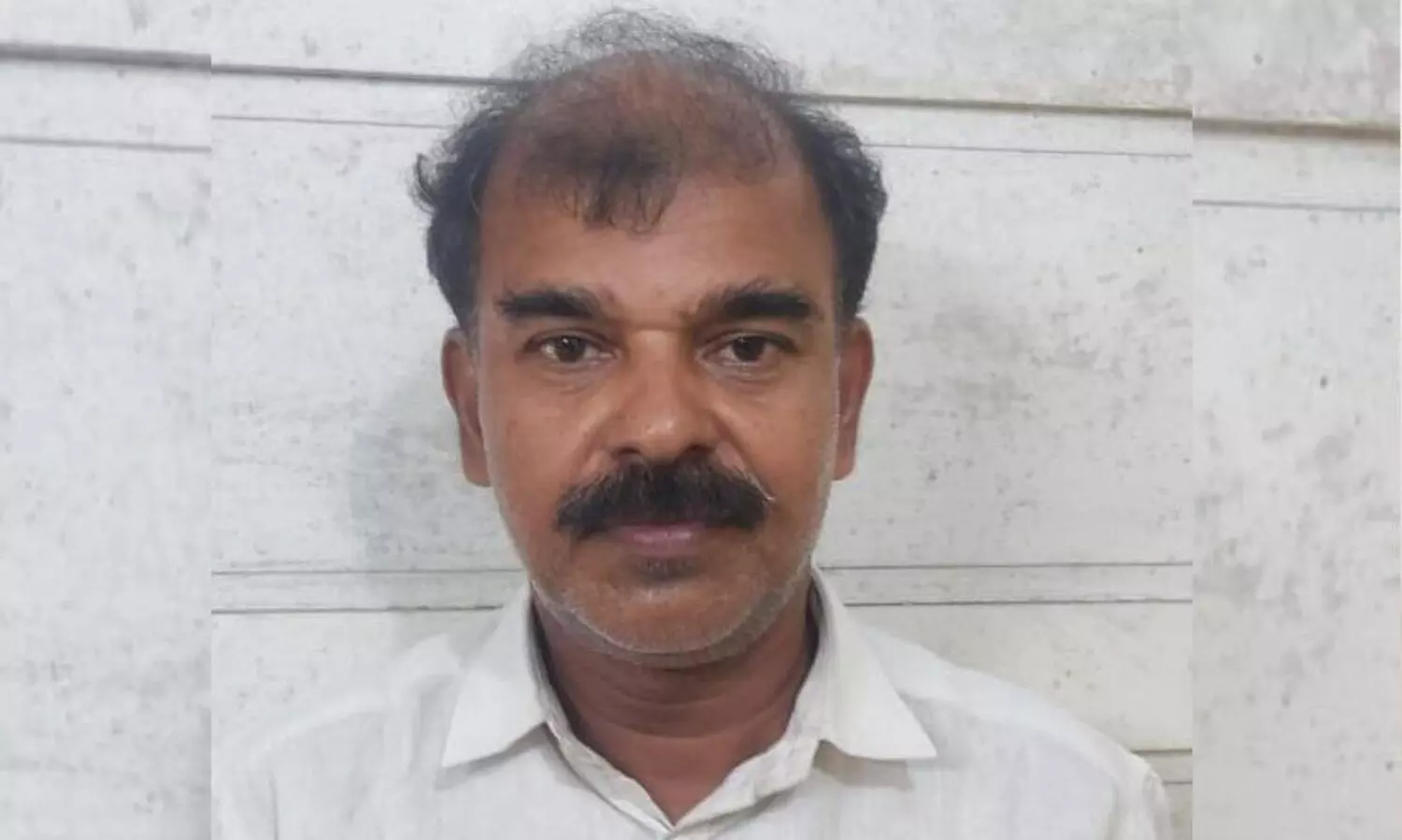 സ്ഫോടക വസ്തുക്കൾ സൂക്ഷിച്ച കെട്ടിടത്തിന്റെ ഉടമ അറസ്റ്റിൽ