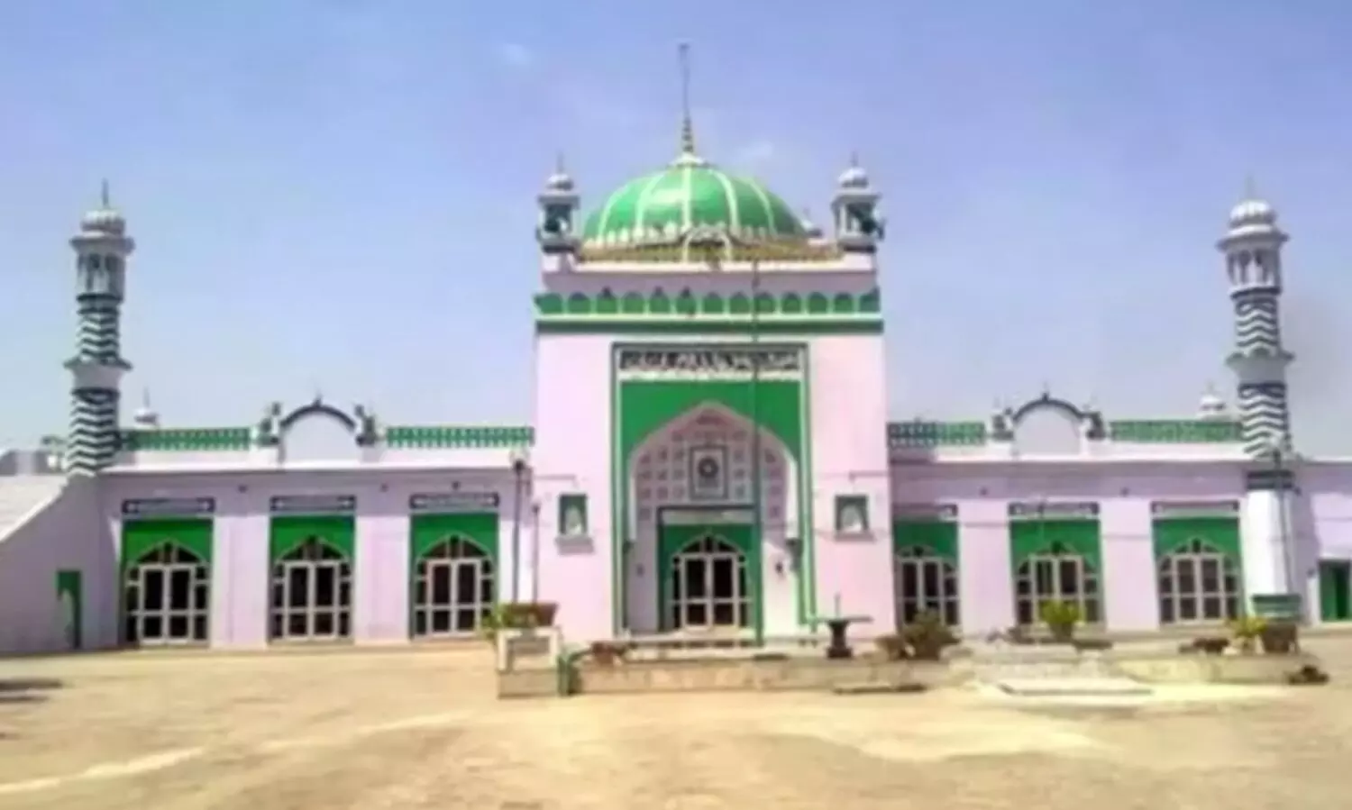 സംഭൽ മസ്ജിദിന്റെ ചുമർ പെയിന്റടിച്ചാൽ എന്താണ് പ്രശ്നം -ഹൈകോടതി