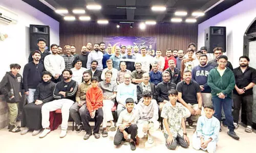 ഗോ​ൾ​ഡ​ൻ ഹാ​ൻ​ഡ്‌​സ് ഇ​ഫ്‌​താ​ർ സം​ഗ​മം