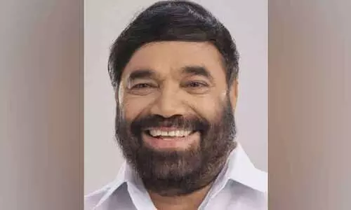 ‘ജാതിയുടെ പേരിൽ കഴകക്കാരനെ മാറ്റിയത് കേരളത്തിന്​ അപമാനം​’; കാ​ല​ഘ​ട്ട​ത്തി​ന് യോ​ജി​ച്ച സ​മീ​പ​ന​മ​ല്ലെന്ന് ദേവസ്വം മന്ത്രി