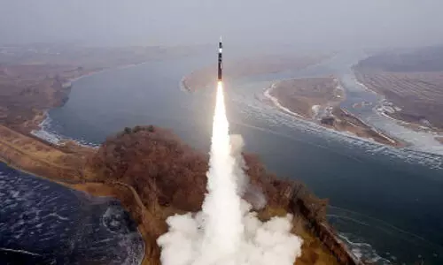 ആശങ്ക ശക്തം; ബാ​ലി​സ്റ്റി​ക് മി​സൈ​ൽ വിക്ഷേപിച്ച് ഉത്തര കൊറിയ