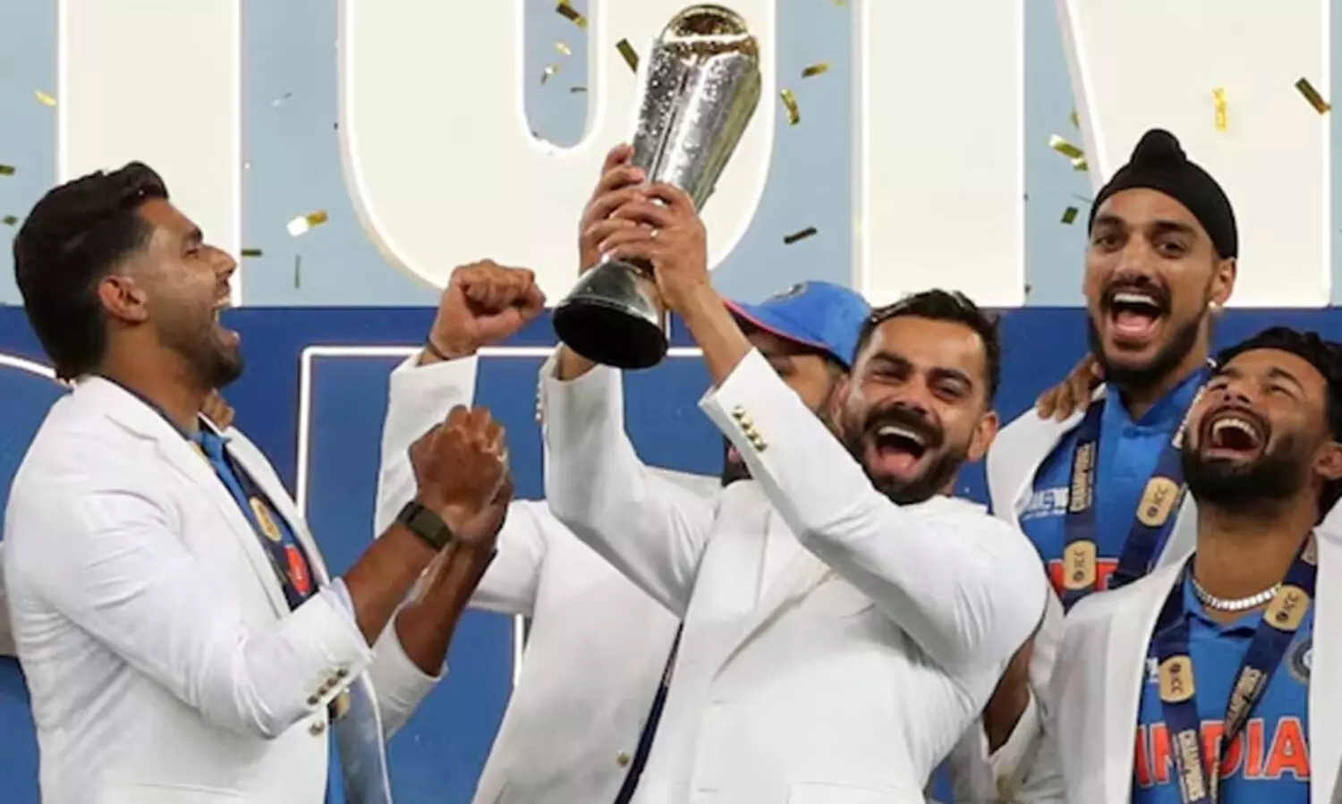 രോഹിത്തിന് ഇടമില്ല! അശ്വിന്‍റെ ഐ.സി.സി ചാമ്പ്യൻസ് ട്രോഫി ടീമിൽ നാലു ഇന്ത്യൻ താരങ്ങൾ...