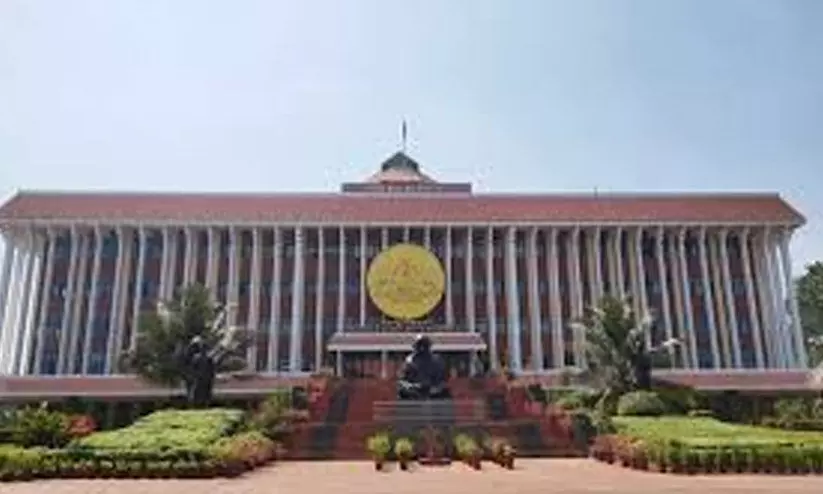 അധികാരസ്വപ്നങ്ങൾ; ന​വ​കേ​ര​ള രേ​ഖ​ വാ​ഴ്ത്തു​ക്കൾ