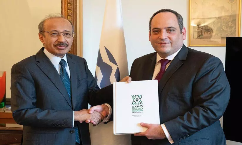 വേൾഡ് എക്സ്പോ റിയാദിൽ, ഫയൽ കൈമാറി വേൾഡ് എക്സ്പോ റിയാദിൽ, ഫയൽ കൈമാറി