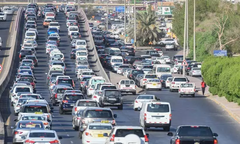 ഏ​പ്രി​ൽ 22 മു​ത​ൽ പു​തി​യ നി​യ​മം: ലൈ​സ​ൻ​സി​ല്ലാ​തെ ഡ്രൈ​വി​ങ്;  ന​ട​പ​ടി ക​ർ​ശ​ന​മാ​ക്കും