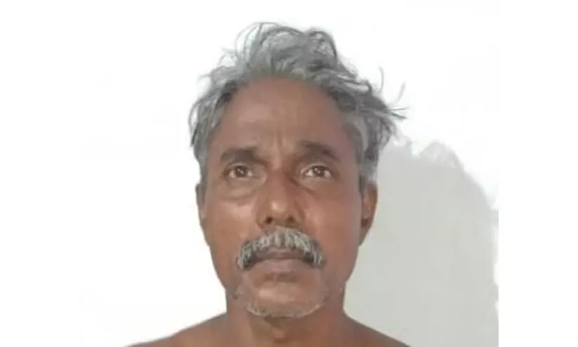 പള്ളിയുടെ വാതിൽ തകർത്ത് 1.83 ലക്ഷം കവർന്നു; കുപ്രസിദ്ധ മോഷ്ടാവ് പിടിയിൽ പള്ളിയുടെ വാതിൽ തകർത്ത് 1.83 ലക്ഷം കവർന്നു; കുപ്രസിദ്ധ മോഷ്ടാവ് പിടിയിൽ