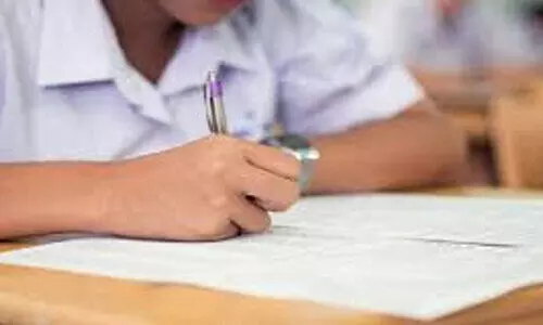 പരിഭവങ്ങളില്ലാതെ സാമൂഹ്യശാസ്ത്രം