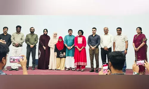 ക​രു​ത​ലി​ന്റെ സ​നേ​ഹ​വി​രു​ന്നു​മാ​യി ഇ​ഫ്താ​ർ സം​ഗ​മം