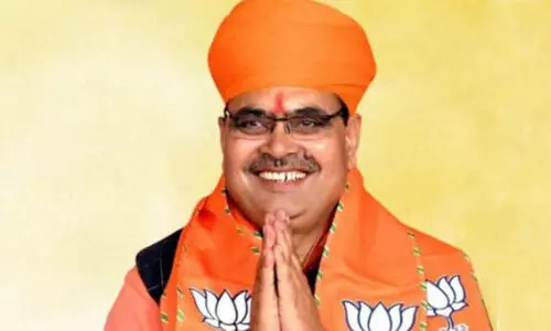 ഇഷ്ട നടൻ ആരെന്ന് ചലച്ചിത്ര മേളയിൽ മാധ്യമപ്രവർത്തകരുടെ ചോദ്യം, മോദി എന്ന് ബി.ജെ.പി മുഖ്യമന്ത്രിയുടെ മറുപടി