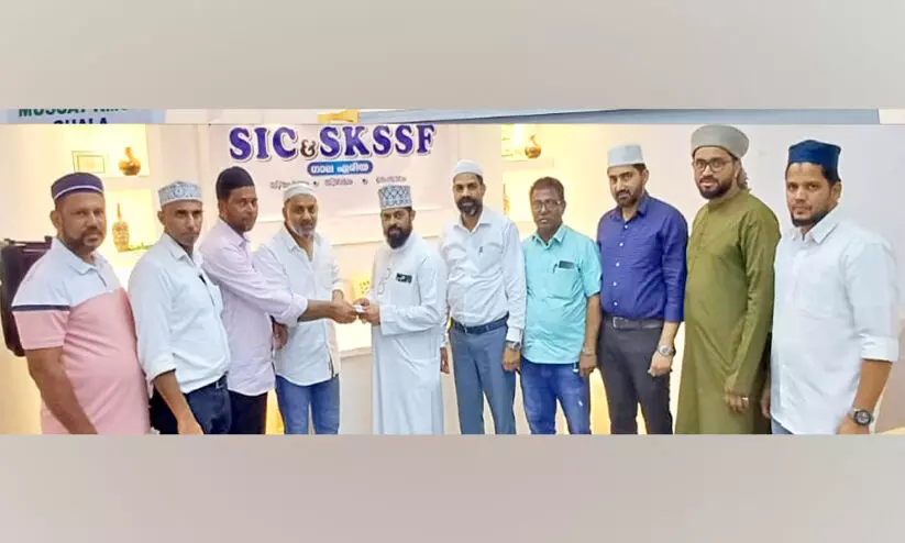 മജ്ലിസുന്നൂറും ഇഫ്താർ വിരുന്നും സംഘടിപ്പിച്ചു മജ്ലിസുന്നൂറും ഇഫ്താർ വിരുന്നും സംഘടിപ്പിച്ചു