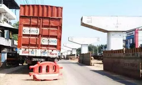 ഉയരപ്പാത നിർമാണം; ദേശീയപാതയിൽ വീണ്ടും അപകടം