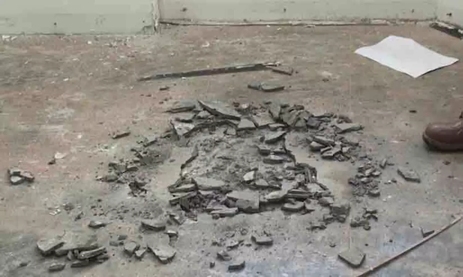 മനുഷ്യ അസ്ഥികളും തലയോട്ടികളും മുടിയും അരിയും അടങ്ങിയ എട്ട് കുടങ്ങൾ; മുംബൈ ലീലാവതി ആശുപത്രിയിൽ ദുർമന്ത്രവാദം നടന്നതായും ആരോപണം