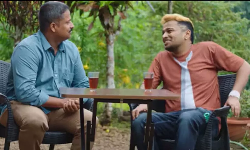 കുട്ടികൾക്ക് ടീച്ചേഴ്സ് ശല്യമായി മാറിയപ്പോൾ ഞാൻ സ്റ്റാഫ് റൂം കത്തിച്ചിട്ടുണ്ട്- മരണ മാസ്സ് സിവിക് സെൻസ്