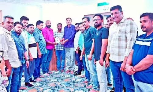 ന​വോ​ദ​യ യാ​ത്ര​യ​യ​പ്പ് ന​ൽ​കി