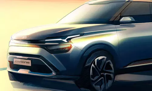 സൂപ്പർ സ്റ്റാറായി കാരൻസ്! വിൽപനയിൽ രണ്ട് ലക്ഷം പിന്നിട്ട എം.പി.വി ഇനി ഇലക്ട്രിക് വകഭേദത്തിലും