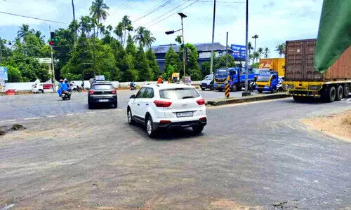 മ​ര​ണ​ക്ക​വ​ല​യാ​യി പോ​ട്ട സി​ഗ്ന​ൽ; ആ​ശ്ര​മം ക​വ​ല​യി​ൽ ന​ട​ന്ന​ത് നി​ര​വ​ധി അ​പ​ക​ട​ങ്ങ​ളും മ​ര​ണ​ങ്ങ​ളും