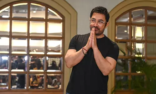 അഭിനയപ്രതിഭക്ക് സംഗീതം വഴങ്ങുമോ? 60-ാം വയസ്സിൽ ആമിർ ഖാൻ പാട്ട് പഠിക്കുകയാണ്...