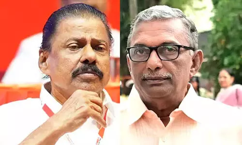 MV Govindan, A Padmakumar