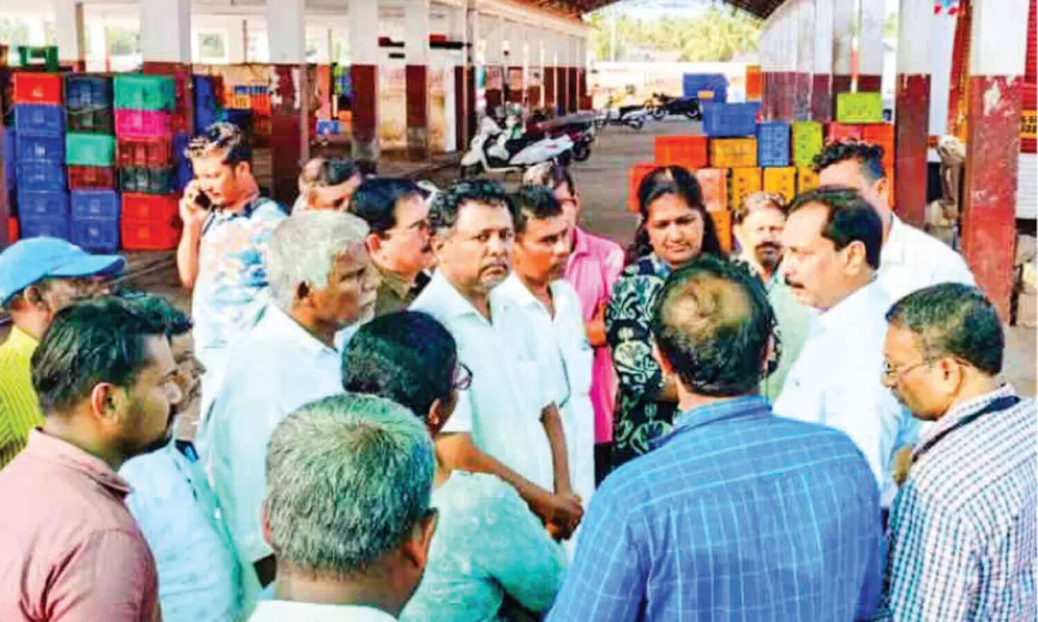 താനൂർ ഹാർബറിലെ മാലിന്യം നീക്കണമെന്ന് മനുഷ്യാവകാശ കമീഷൻ