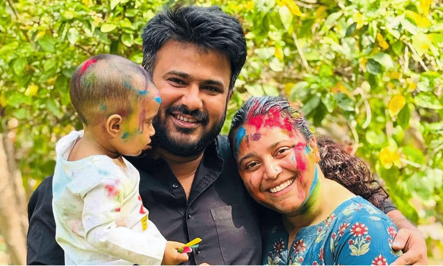 Swara Bhasker with family