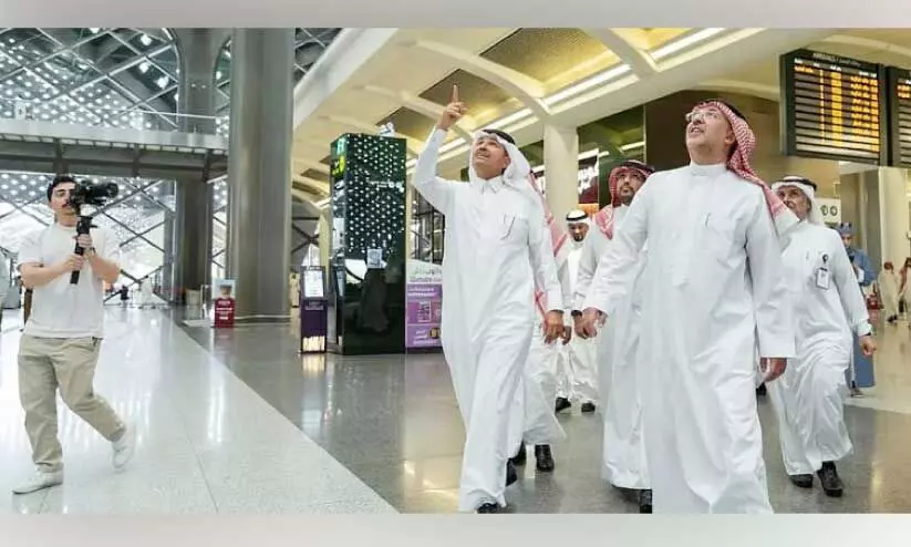 മ​ദീ​ന​യി​ലെ ഹ​റ​മൈ​ൻ റെ​യി​ൽ​വേ സ്​​റ്റേ​ഷ​ൻ സ​ന്ദ​ർ​ശി​ച്ച് ഗ​താ​ഗ​ത മ​ന്ത്രി