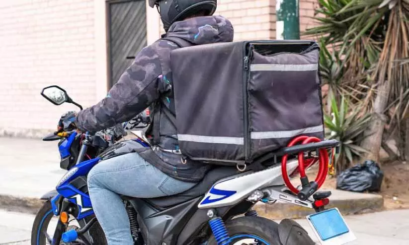 ഡെലിവറി ഡ്രൈവർമാർക്കെതിരെ കർശനനടപടിക്കൊരുങ്ങി സർക്കാർ