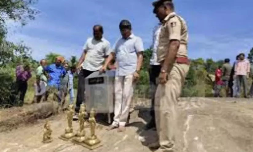 ഉ​ഡു​പ്പി ക്ഷേ​ത്ര​ത്തി​ൽ​നി​ന്ന് മോ​ഷ്ടി​ച്ച പ​ഞ്ച​ലോ​ഹ വി​ഗ്ര​ഹ​ങ്ങ​ൾ ന​ദി​യി​ൽ ക​ണ്ടെ​ത്തി