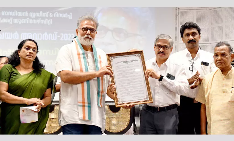 വെറുപ്പിന്റെ രാഷ്ട്രീയത്തെ പുറത്താക്കാൻ പുതിയ മുന്നേറ്റമുണ്ടാകണം -തുഷാര്‍ ഗാന്ധി