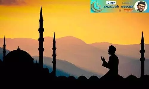 ഗ്രന്ഥം ചുമക്കുന്ന കഴുതകൾ ഗ്രന്ഥം ചുമക്കുന്ന കഴുതകൾ