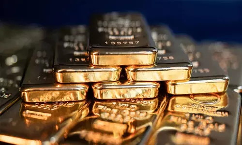 3000 ഡോളർ തൊട്ട് സ്വർണം; കേരളത്തിൽ വില കുറഞ്ഞു