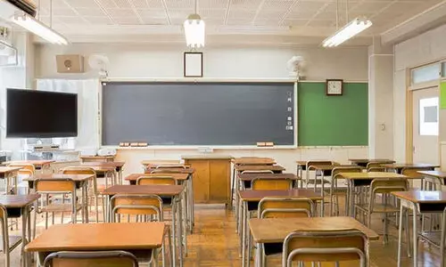 കു​ട്ടി​കൾ പൊതുമുതൽ നശിപ്പിച്ചാൽ ഉത്തരവാദി രക്ഷിതാക്കൾ; ന​ഷ്ടം ര​ക്ഷി​താ​ക്ക​ൾ ഏ​റ്റെ​ടു​ക്ക​ണം