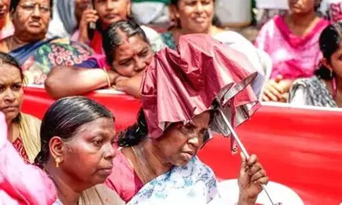 ആശമാര്‍ക്ക് പഞ്ചായത്തിന്‍റെ അധിക വേതനം: വേറിട്ട പദ്ധതിയുമായി പെരുവയല്‍ ബജറ്റ്