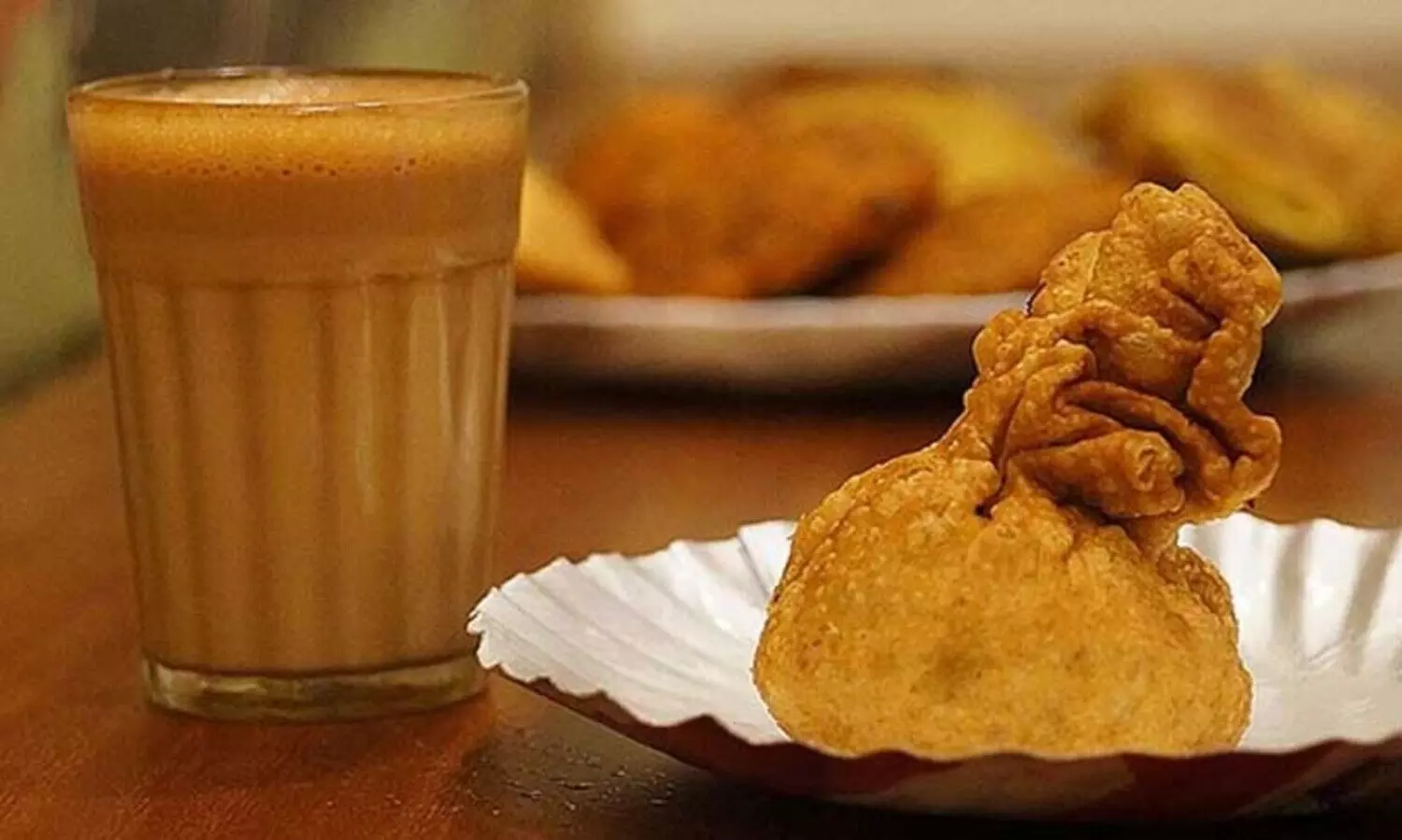 വൈകുന്നേര ചായക്കൊപ്പം എണ്ണക്കടികൾ കഴിക്കുന്നവർ സൂക്ഷിക്കുക