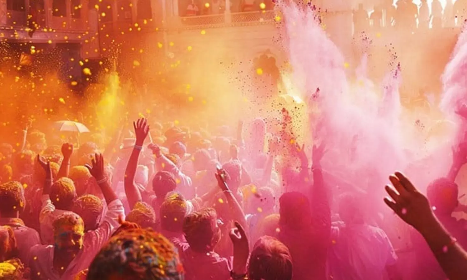 ഹോളി ആഘോഷത്തിനിടെ സംഘർഷത്തിൽ മൂന്നുപേർ കൊല്ലപ്പെട്ടു