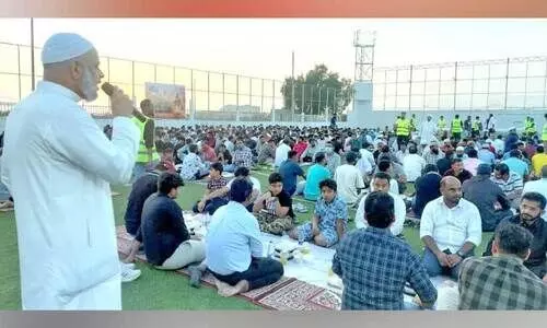 യാം​ബു​വി​ൽ എ​ച്ച്.​എം.​ആ​ർ എ​വ​ർ​ഗ്രീ​ൻ എ​ഫ്.​സി ഇ​ഫ്താ​ർ സം​ഗ​മം