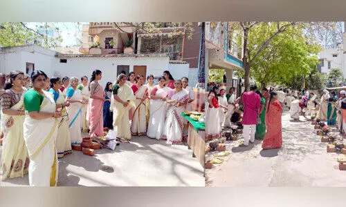 പൊ​ങ്കാ​ല മ​ഹോ​ത്സ​വം സം​ഘ​ടി​പ്പി​ച്ചു