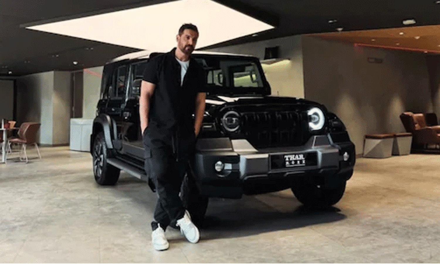 ‘ഇത് ജോൺ എബ്രഹാമിന് വേണ്ടി മാത്രം നിർമിച്ചത്’, സ്വന്തം ബാഡ്ജിൽ ഒരു വാഹനം വീട്ടിലെത്തിച്ച് ബോളിവുഡ് സൂപ്പർതാരം