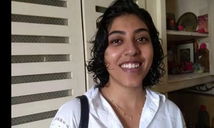 വാതിൽക്കൽ യു.എസ് ഏജന്റുമാർ; ആ പേടിസ്വപ്നം വിവരിച്ച് ‘സ്വയം നാടുകടത്തപ്പെട്ടവൾ’ വാതിൽക്കൽ യു.എസ് ഏജന്റുമാർ; ആ പേടിസ്വപ്നം വിവരിച്ച് ‘സ്വയം നാടുകടത്തപ്പെട്ടവൾ’