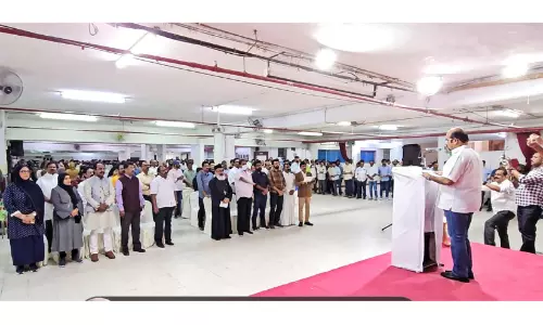 ല​ഹ​രി വി​രു​ദ്ധ പ്ര​തി​ജ്ഞ​യെ​ടു​ത്ത് ഒ.​ഐ.​സി.​സി ഇ​ഫ്‌​താ​ർ സം​ഗ​മം