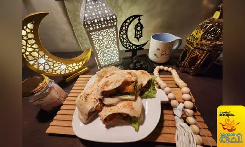 ചി​ക്ക​ൻ ഡ​യ​നാ​മേ​റ്റ് പോ​ക്ക​റ്റ്