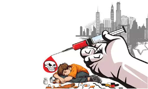 അടൂർ നഗരസഭ അധ്യക്ഷക്ക്​​ ലഹരിമാഫിയയുമായി ബന്ധമെന്ന്​ ആരോപണം; പ്രതിഷേധവുമായി പ്രതിപക്ഷം