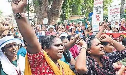 Ashaworkers protest