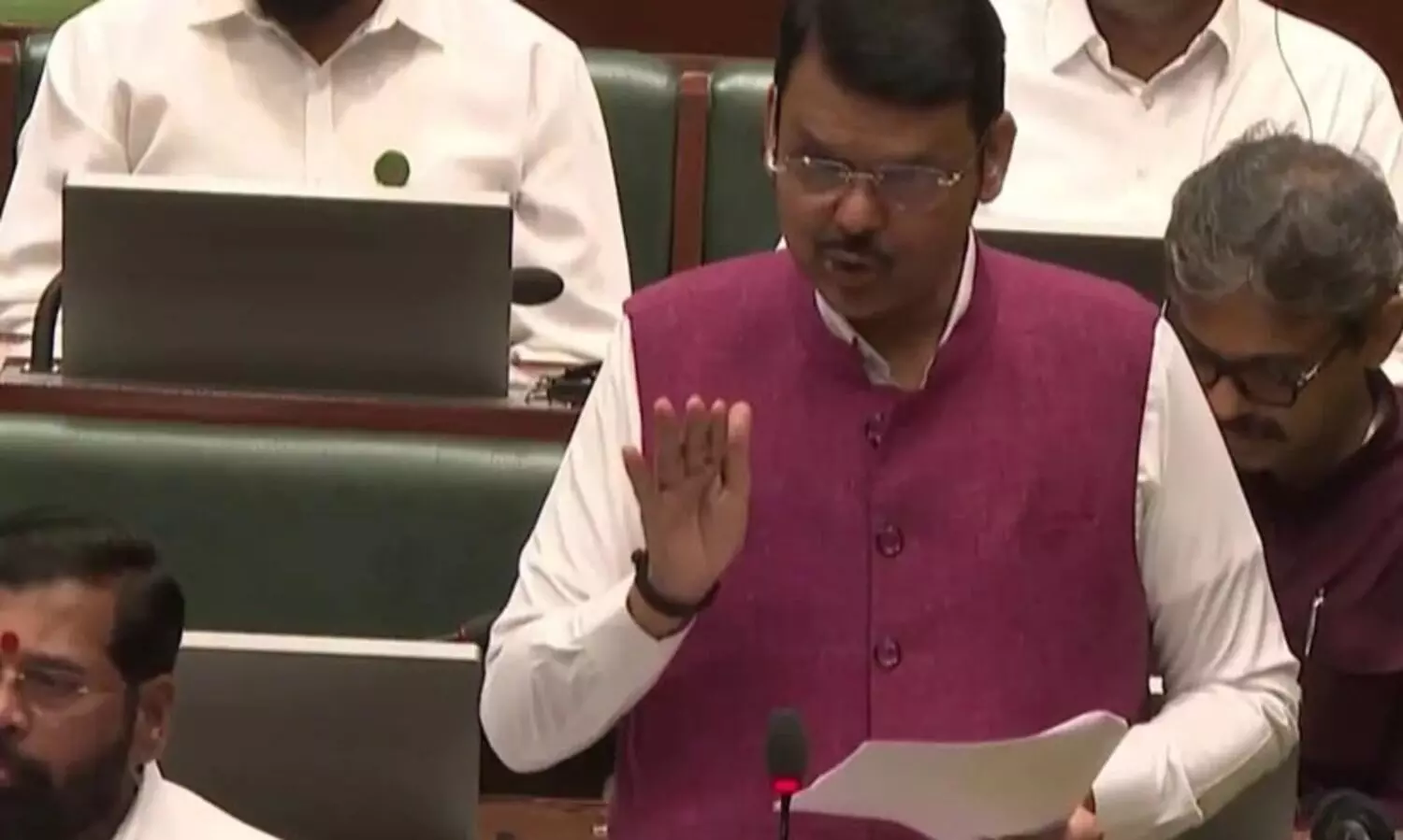 നാഗ്പൂരിലെ ഹിന്ദുത്വ അക്രമം; ‘ഛാവ’ സിനിമയെ കുറ്റപ്പെടുത്തി ദേവേന്ദ്ര ഫട്നാവിസ്; മുൻകൂട്ടി ആസൂത്രണം ചെയ്തത്