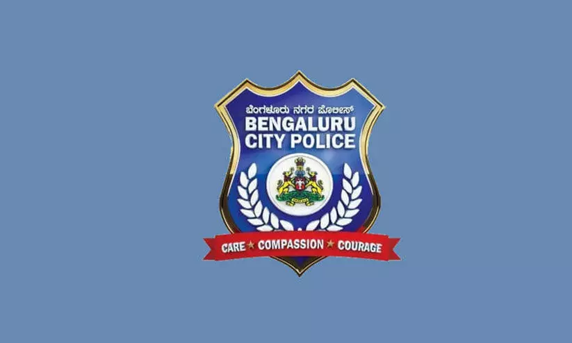 റോഡിലെ അതിക്രമം: പ്രതികളുടെ വിഡിയോ സമൂഹമാധ്യമങ്ങളിലിടാൻ പൊലീസ് റോഡിലെ അതിക്രമം: പ്രതികളുടെ വിഡിയോ സമൂഹമാധ്യമങ്ങളിലിടാൻ പൊലീസ്