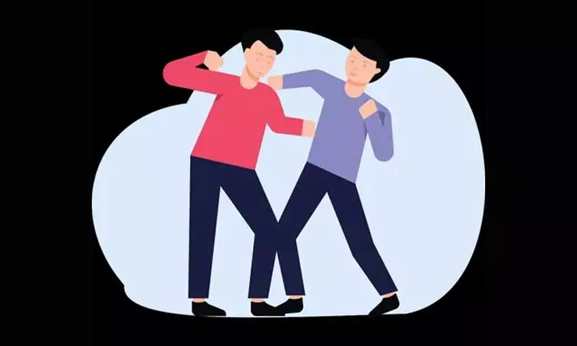 മരണ വീട്ടിൽ അടിപിടി; രണ്ടുപേർക്ക് ഗുരുതര പരിക്ക്