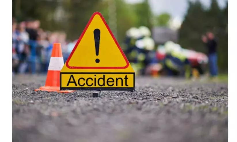 ഷാ​ർ​ജ​യി​ൽ വാ​ഹ​നാ​പ​ക​ട​ത്തി​ൽ മൂ​ന്നു കു​ട്ടി​ക​ൾ മ​രി​ച്ചു